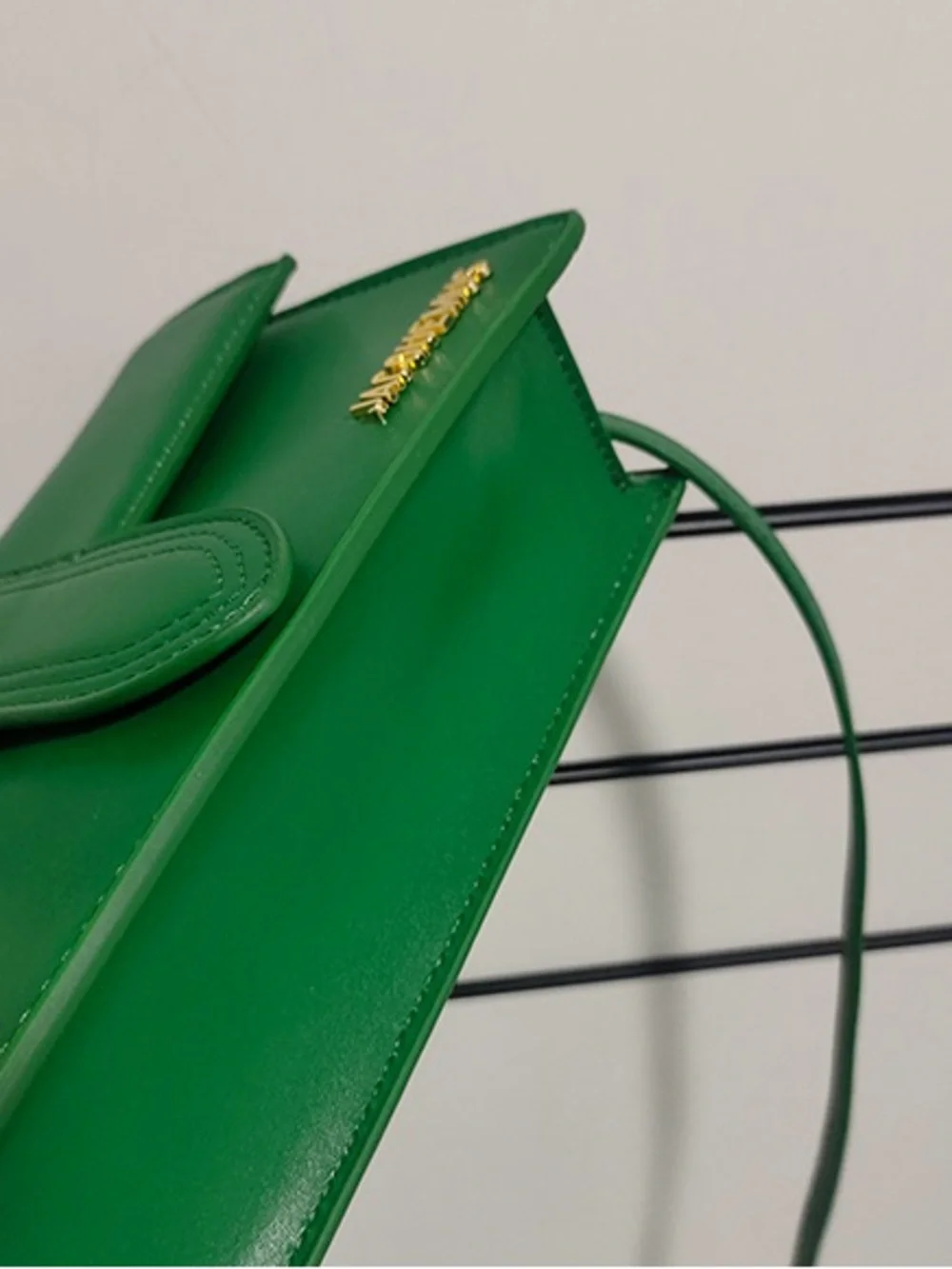 Jacquemus Green Leather Shoulder Bag with Top Handle - Picture 7 of 7